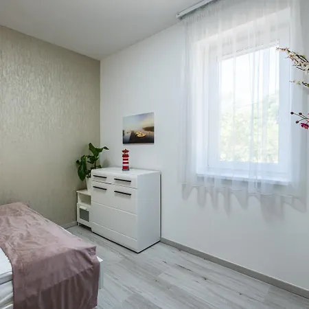 Ideal Max 6 Person Brand New * Balatonfured