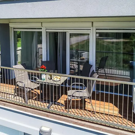 Ideal Max 6 Person Brand New Apartment *